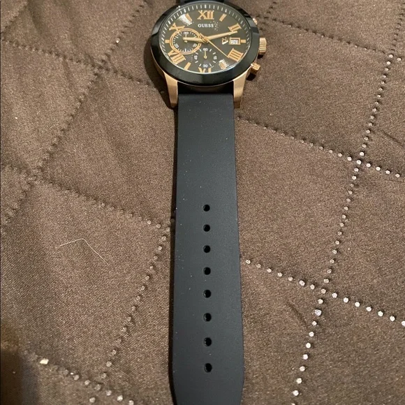 New Mens Guess Watch - Picture 3 of 5